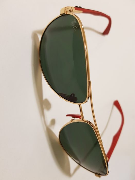 Óculos de Sol Ray-Ban Coleção Scuderia Ferrari F1 Aviator RB8313M