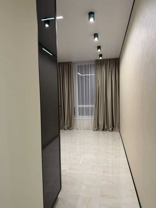 Продаж 1-кімнатна квартира біля озера Manhattan Lite