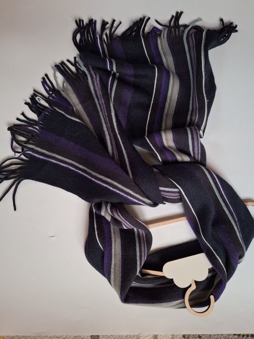 Szalik Dressmann granatowo fioletowy paski frędzle 50 % wełna