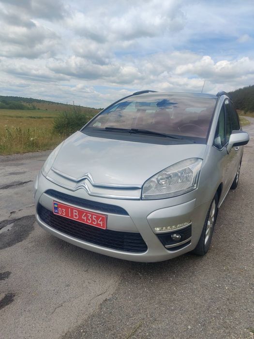 Свіжо пригнаний  автомобіль  з Франціі .Ідеальний стан..Повністю розмитнений та сертифікований.Рідний пробіг