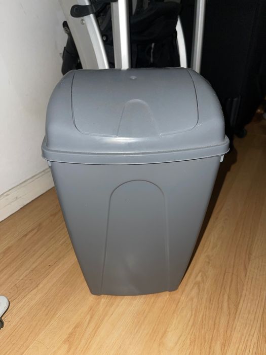 lixeira pequena para casa