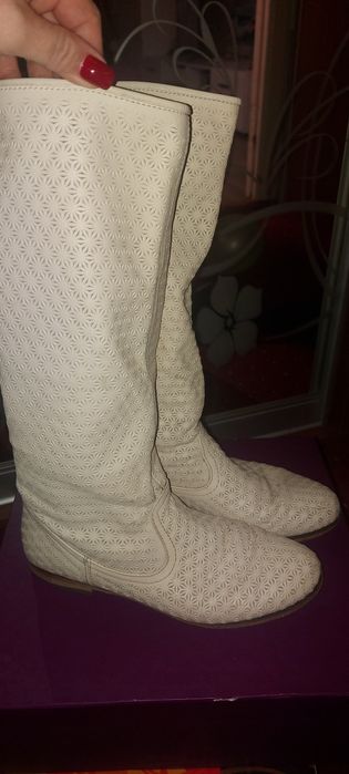 Чоботи жіночі весна