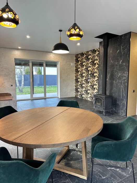 Будинок біля озера з новим ремонтом на 6 сотках. Два види опалення !