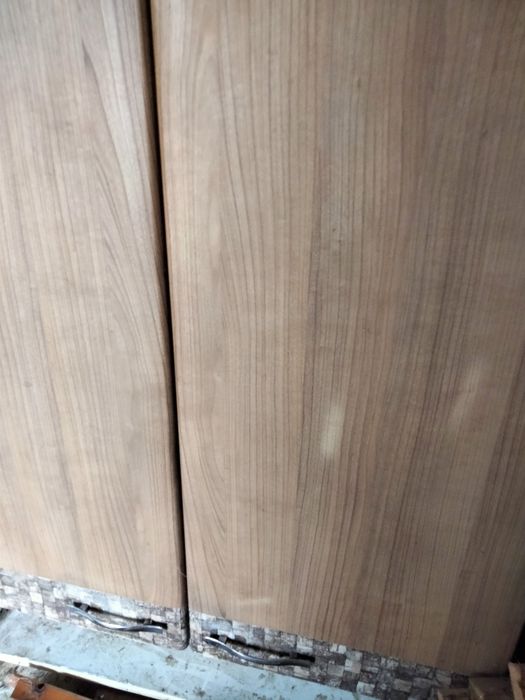 Кухонные навесные шкафчики