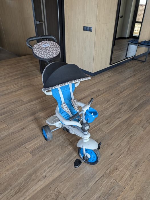 Велосипед з батьківською ручкою SmarTrike