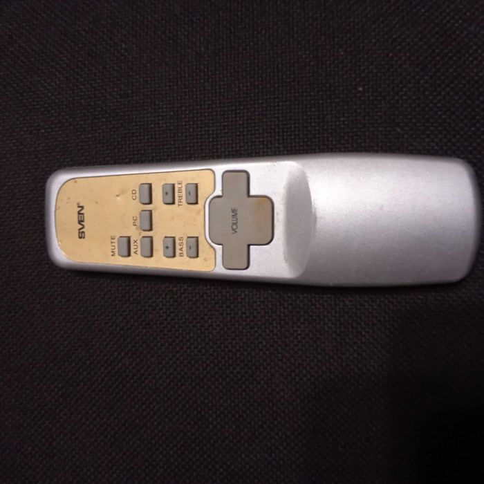 Продается микрофон *GEMBIRD*..