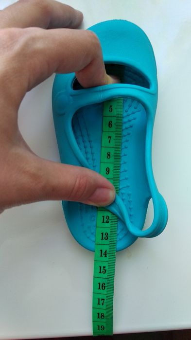 Кроксы, босоножки Crocs