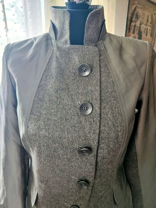 Monnari piękny żakiet z wełny wielbłądziej r. 36