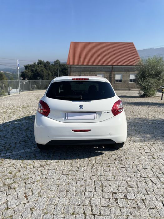 peugeot 208 1.4 hdi