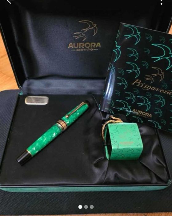 Conjunto de canetas da coleção limitada.