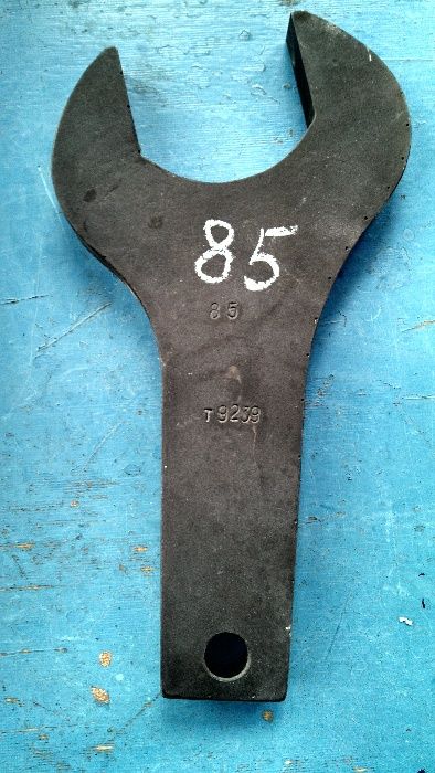 Ключи рожковые накидные форсунки ударные полумесяц балонные разные