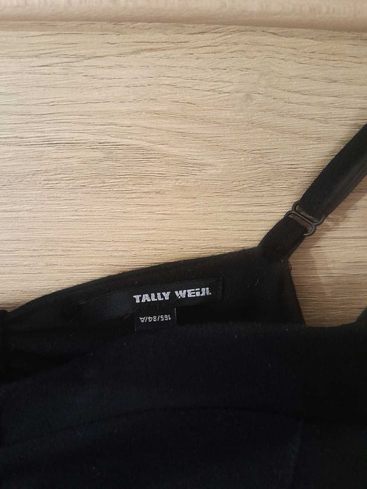 Sukienka na ramiączkach