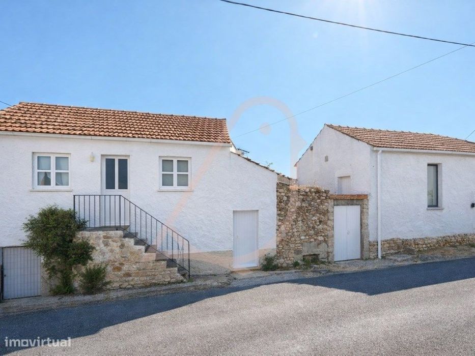 Moradia para restauro - Ideal para investimento ou habitação