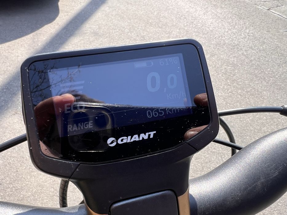 Rower elektryczny GIANT GRANDTOUR E+ silnik centralny YAMAHA  /A