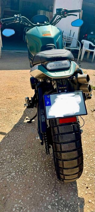 Benelli Leoncino 800 Trail