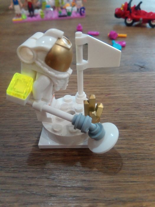 Figurka LEGO City Astronauta Space Explorarion