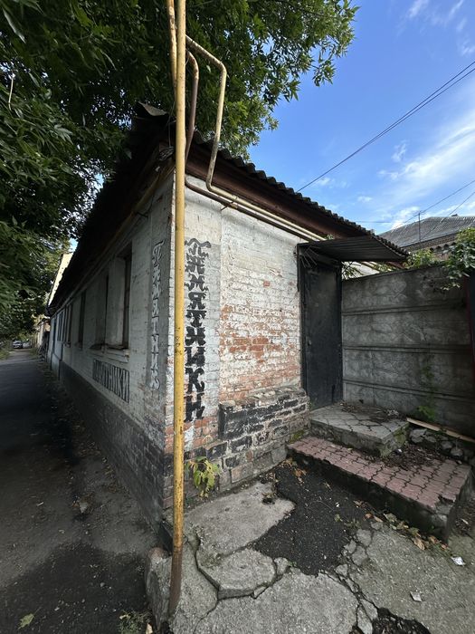 Продам пол дома(Пушкина)