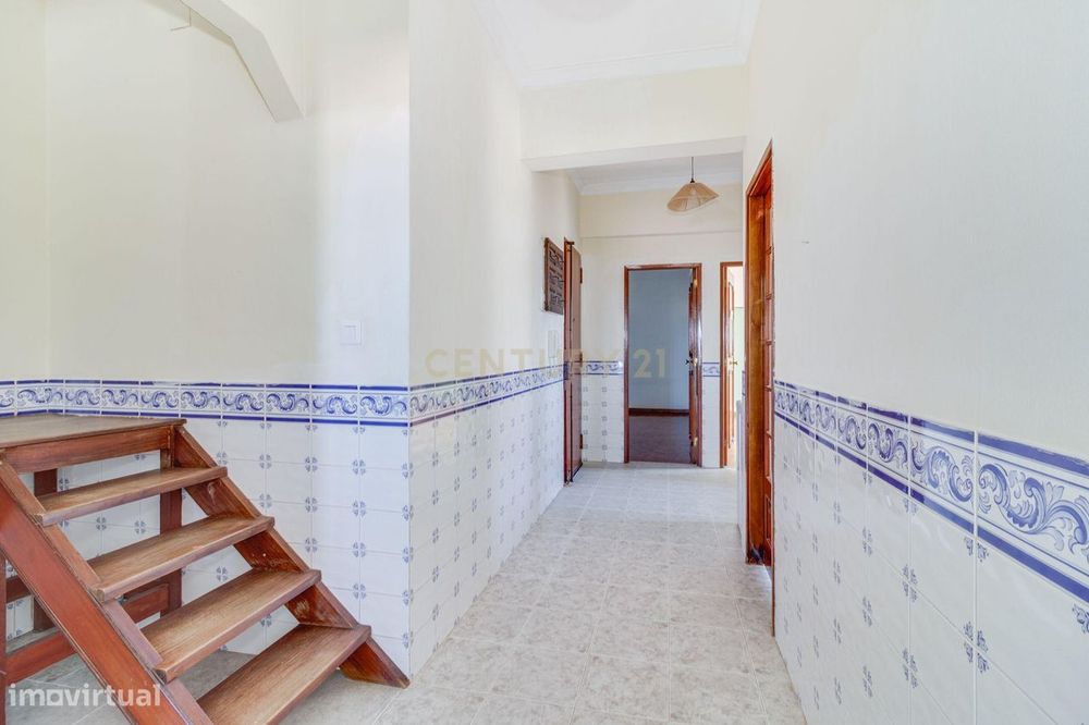 Apartamento T3 em Corroios com Varanda
