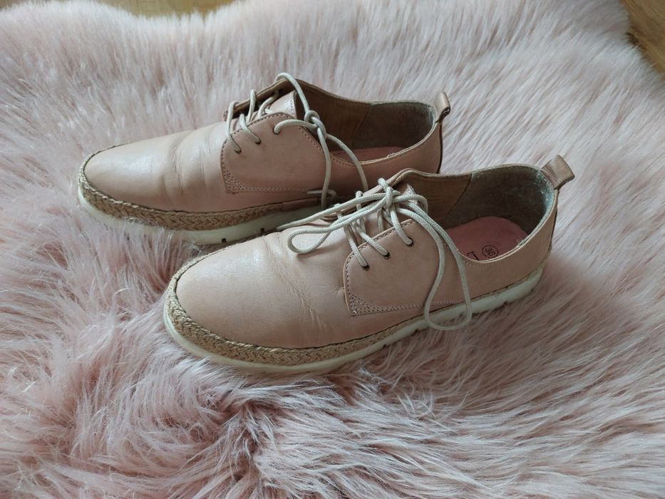 Buty trzewiki skórzane Lasocki