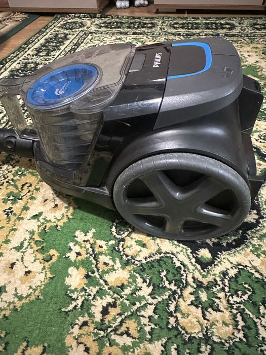 Пилосос Philips PowerPro Compact