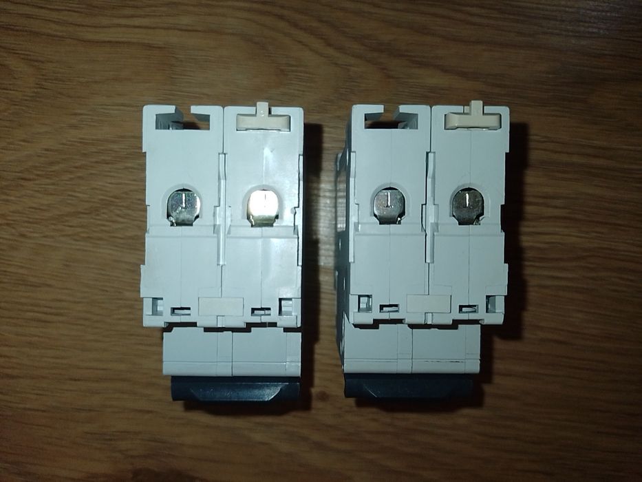 Автомат постійного струму 2A  DC 250V 2P Merlin G/Schneider Electric
