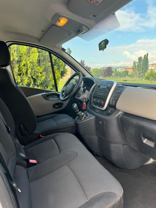 Vendo Renault trafic nove lugares