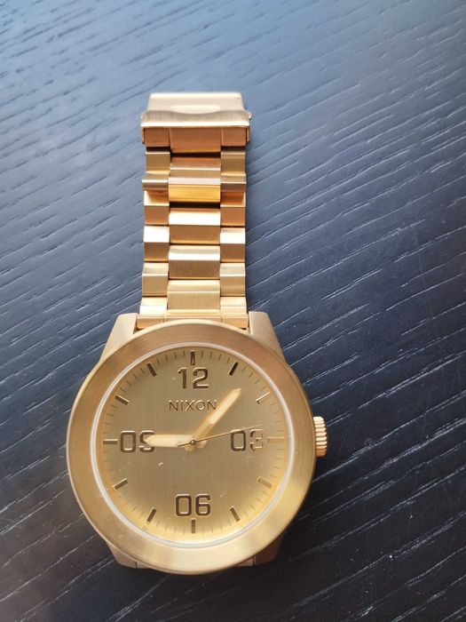 Relógio como novo - clássico, sóbrio e distinto