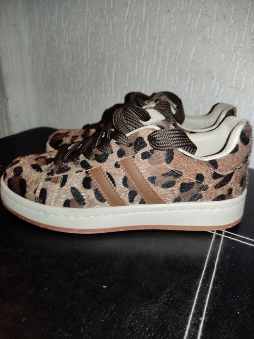 Кросівки жіночі Adidas коричневі з леопардовим принтом 38-39