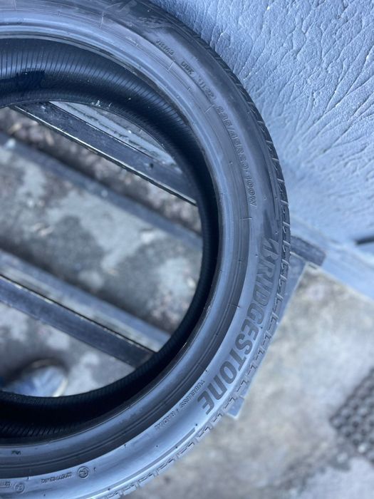 Шини 235/45 r20 Б/у літо Bridgestone