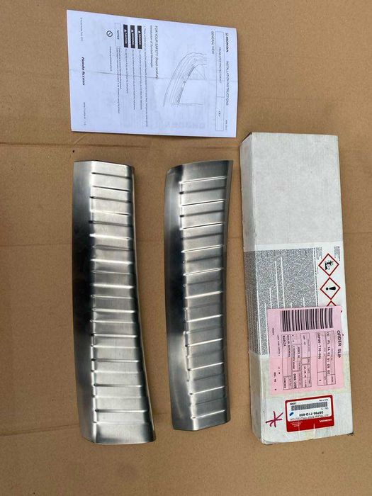 Honda CR-V IV 2012- Osłona Dekor Pasa Tylnego OEM