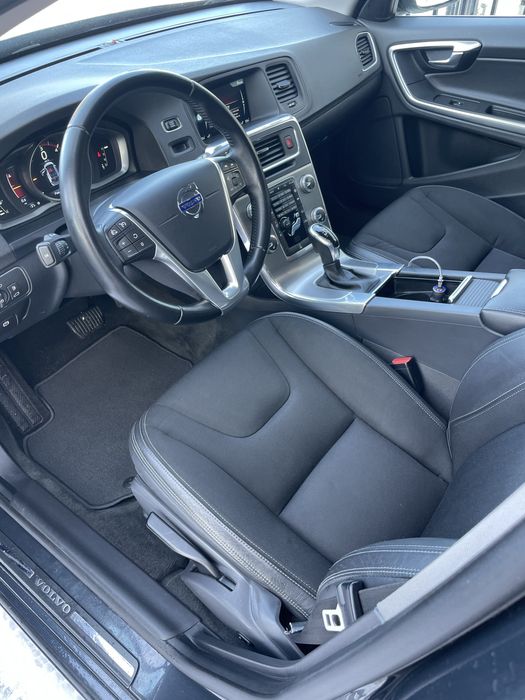 Volvo V60 2.0 D4 Summum,automat geartronik 6 bieg.super stan!