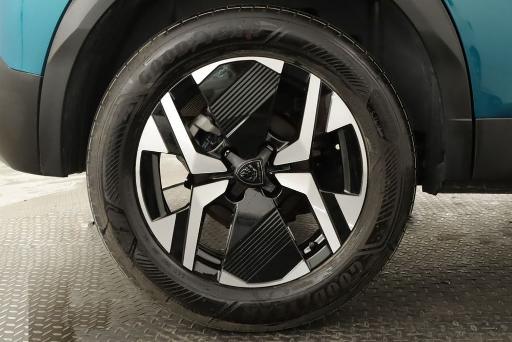 Peugeot 2008 1.2 Allure foto 5