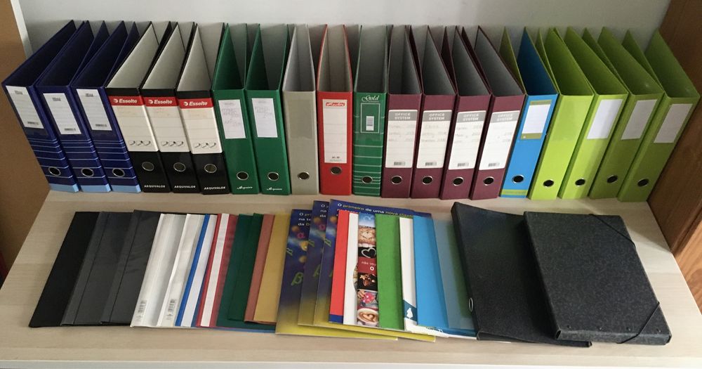Lote de 45 pastas dossiers arquivo