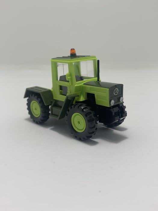 Tractor Mercedes 700 da Wiking 1/87