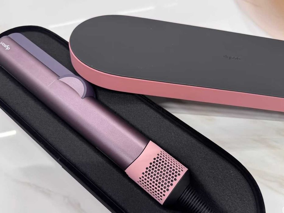 NOWA inteligentna prostownica do włosów Dyson airstrait gwarancją