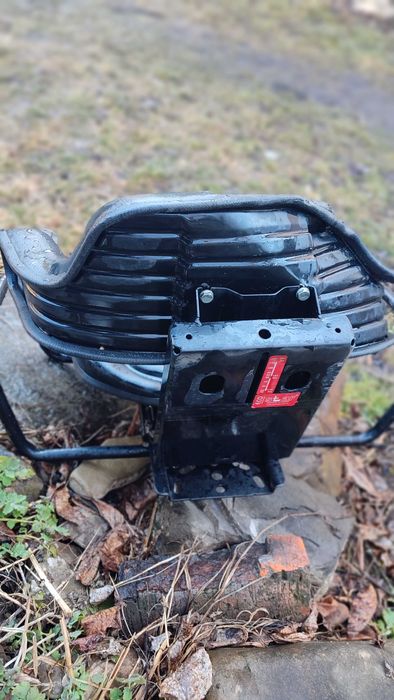 Сидіння в трактор ,погрущик і тд