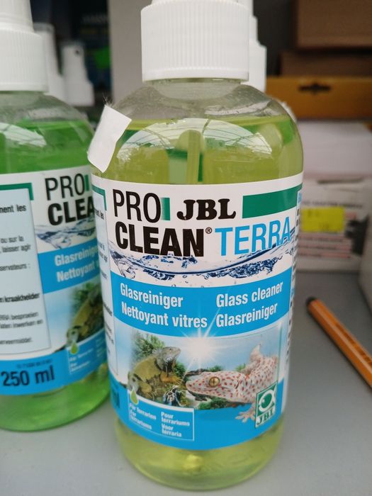 Preparat do czyszczenia szyb terrarium JBL Pro clean