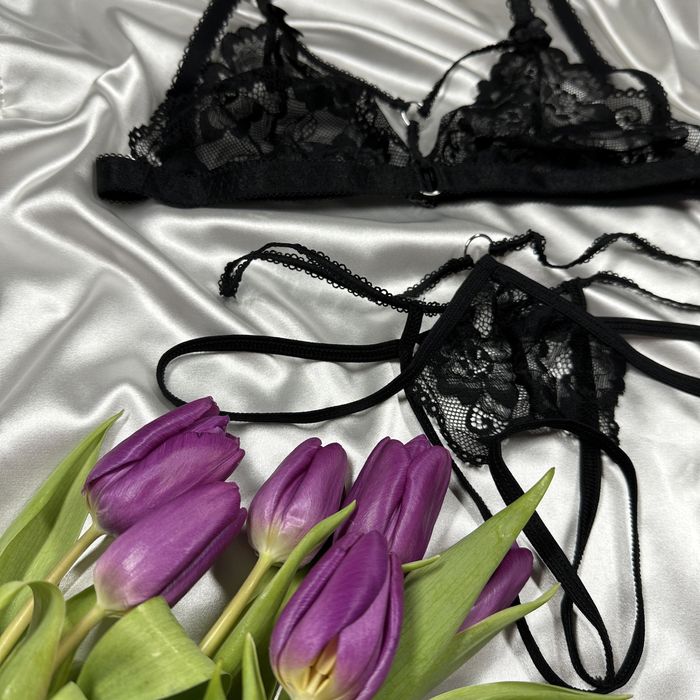 Seksowny czarny komplet bielizny L biustonosz stringi