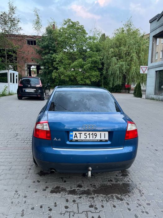Ауді А4 Б6.
