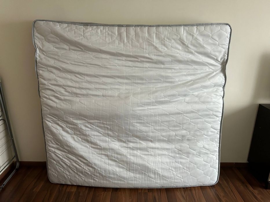 Терміново продам майже новий матрац