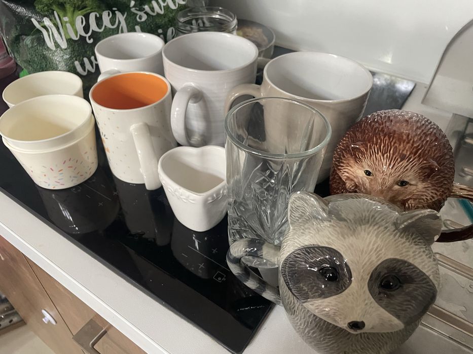 Oddam za darmo kubki i szklanki.