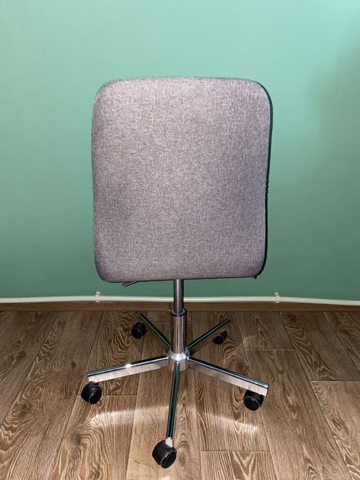 Крісло офісне jysk