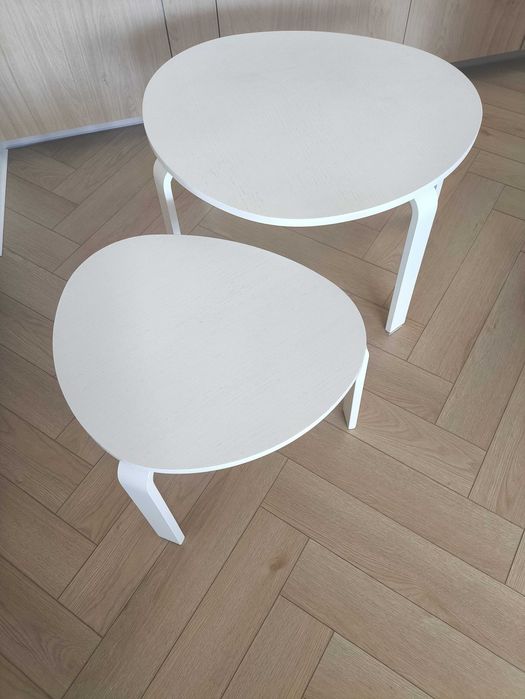 2 stoliki kawowe  Ikea plus lampa gratis