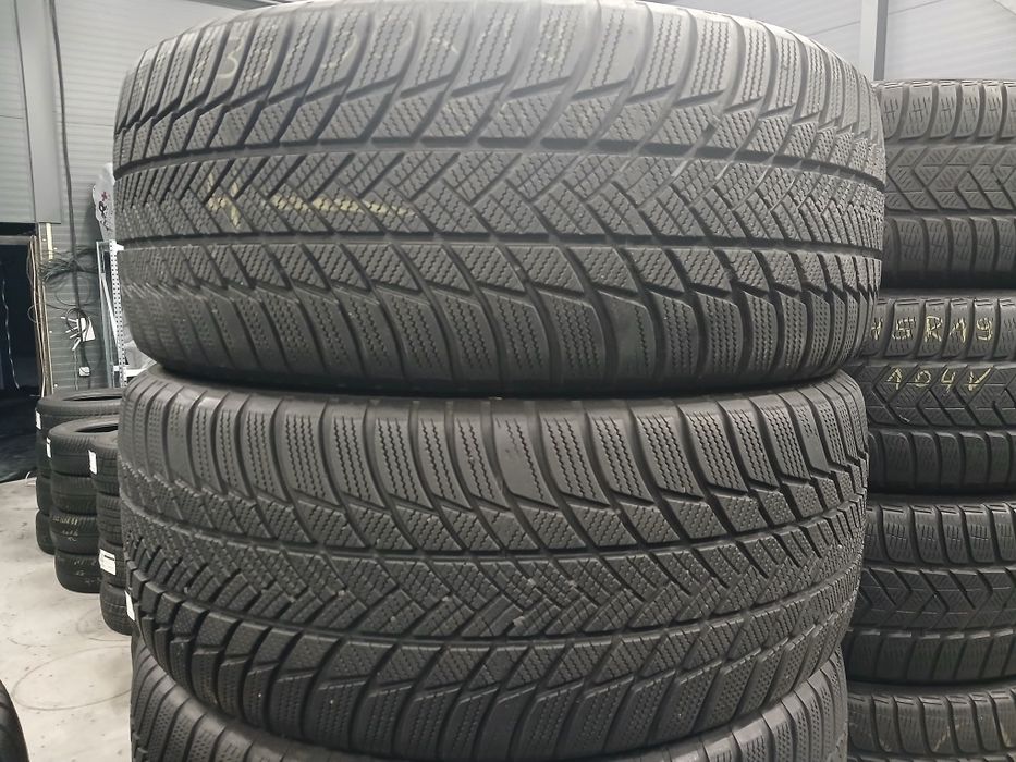 Зимові Шини БВ  235/50 R19  BRIDGESTONE  Blizzak LM-001  Склад