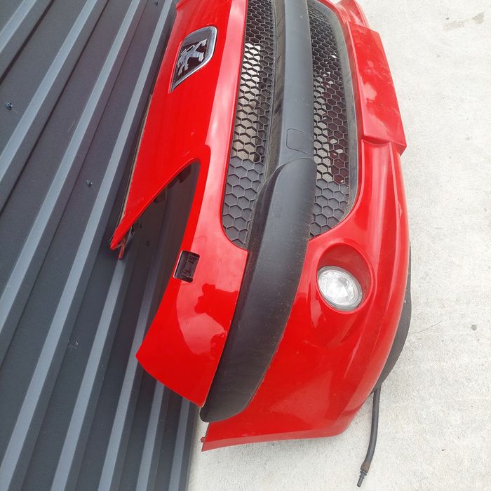 Бампер передній Peugeot 1007.