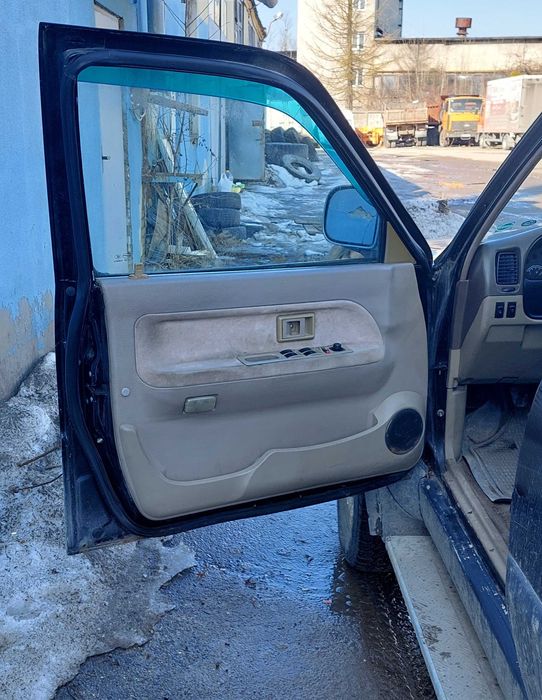 ZX купити в Україні: ціна авто ЗХ Б/У на OLX.ua