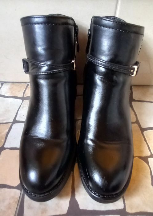 Botas pretas - Tamanho 36