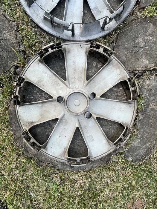 Продам ковпакі на фольцваген цілі