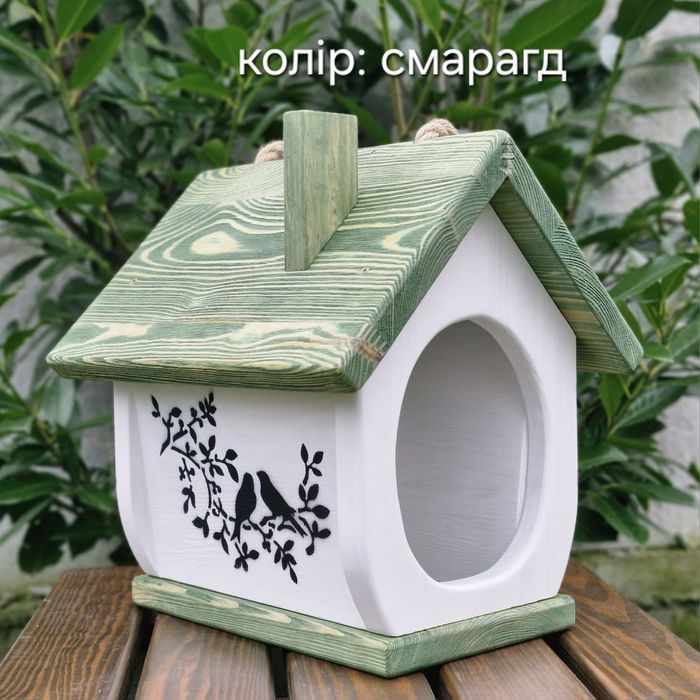 Дерев’яна годівничка для птахів ручної роботи