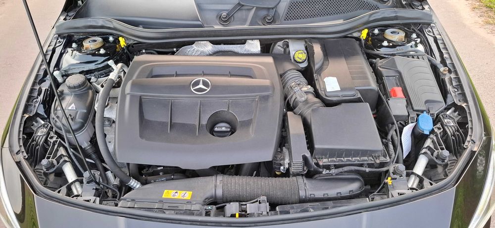 Samochód osobowy Mercedes Benz